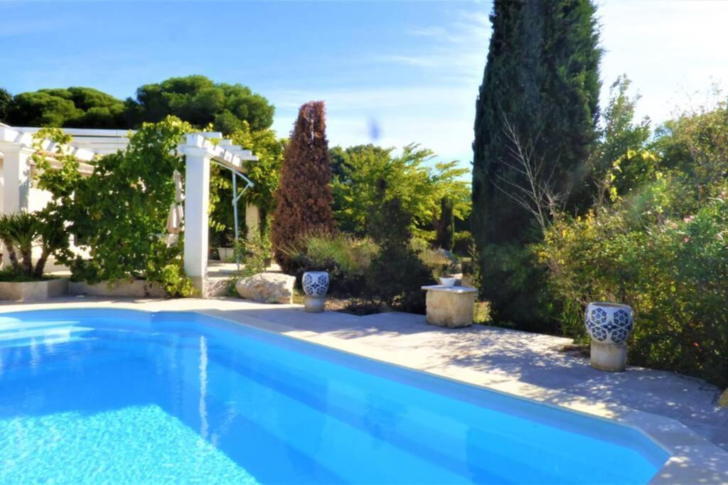 ארל Ibis - Villa Avec Piscine, Jardin Et Parking מראה חיצוני תמונה